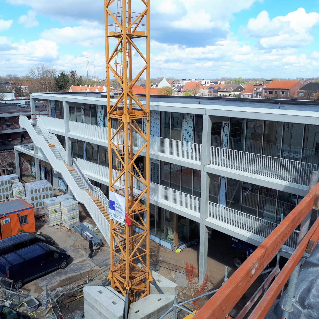 plaatsing stalen balustrades en trapleuningen
