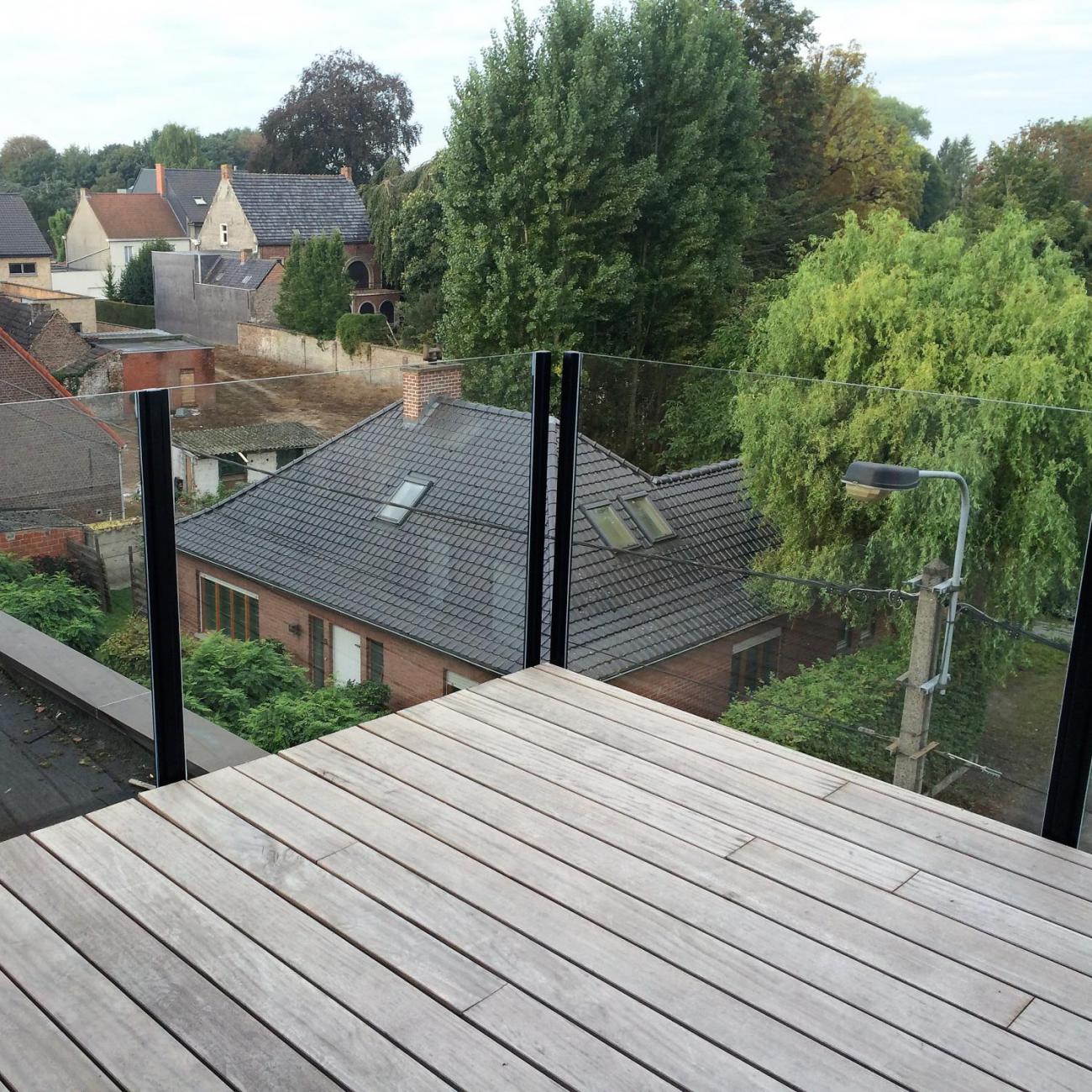 glazen terrasbalustrade