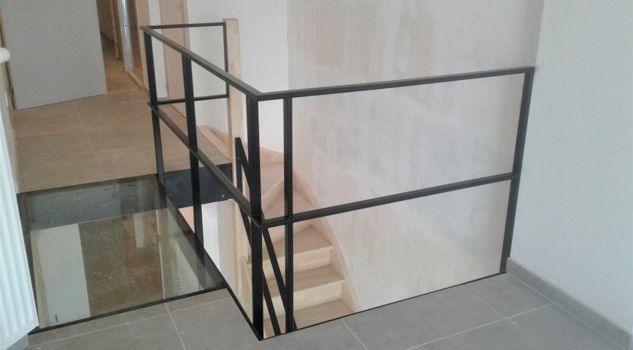 trapleuning + glazen vloerplaat