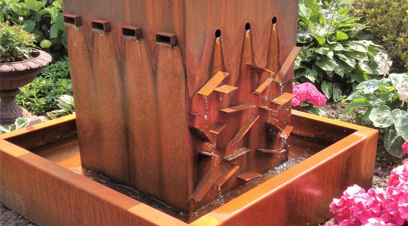 Waterelement in Cortenstaal