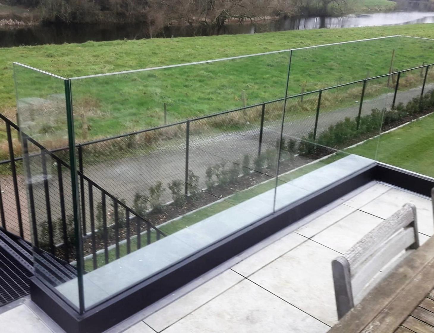Glazen terrasbalustrade
